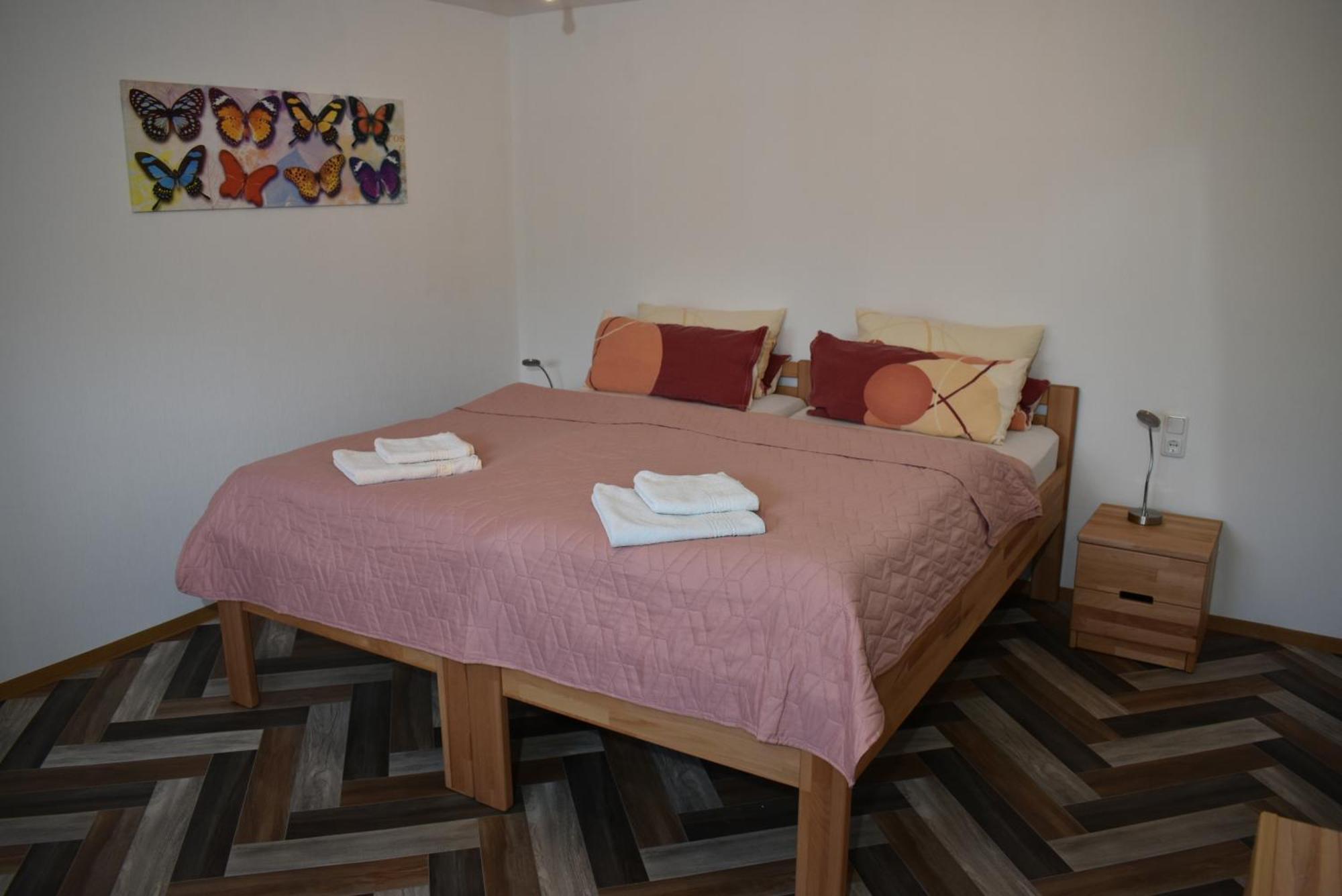 Ferienwohnung Am Steigerwaldrand Sugenheim Exteriör bild