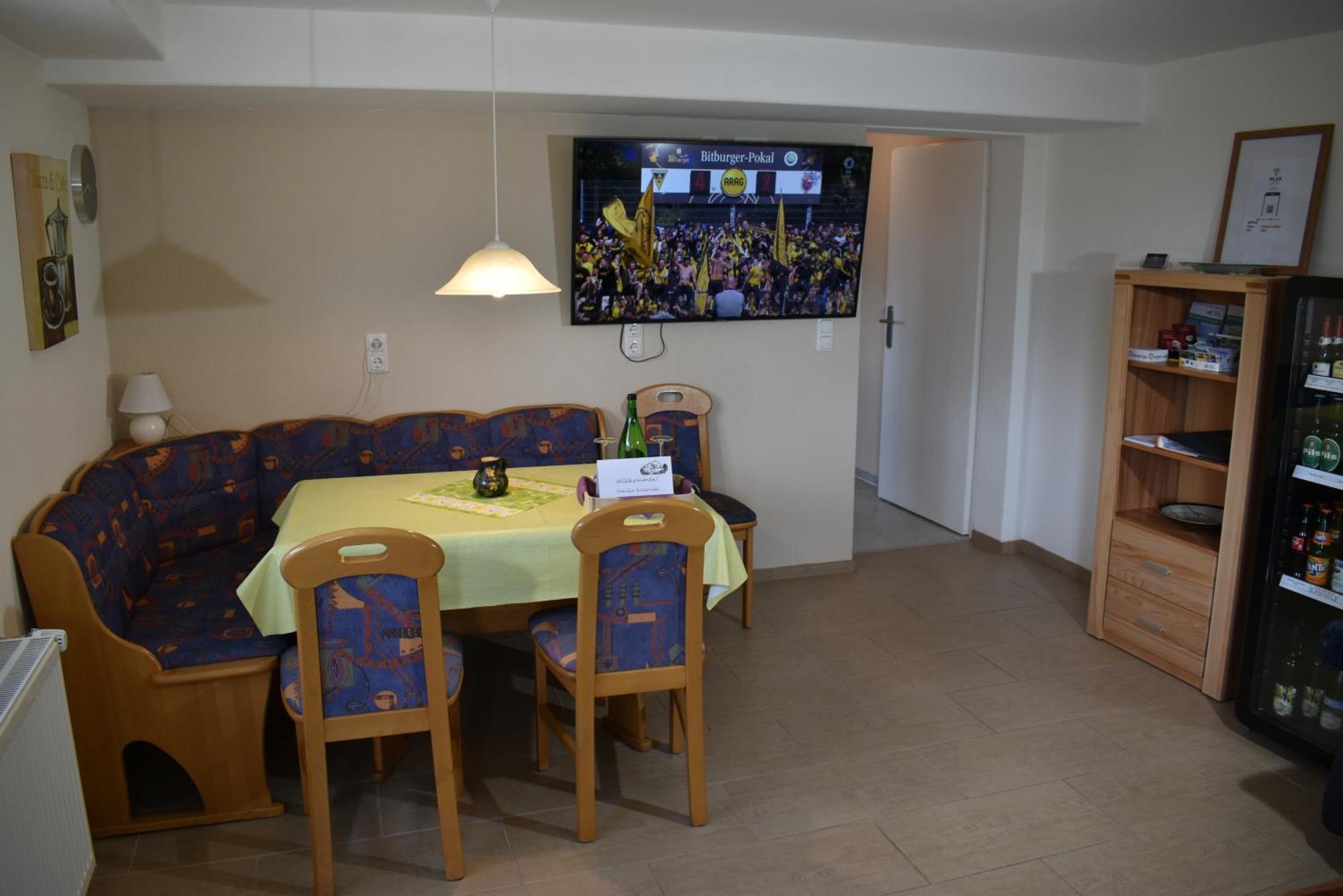 Ferienwohnung Am Steigerwaldrand Sugenheim Exteriör bild
